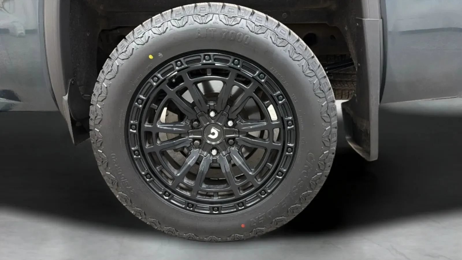 Used 2018 GMC Sierra 1500 SLT AWD/4WD image 30