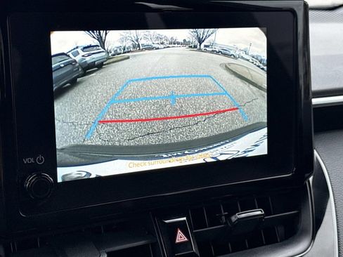 Used 2024 Toyota Corolla SE FWD image 5