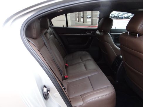 Used 2013 Lincoln MKS AWD image 25