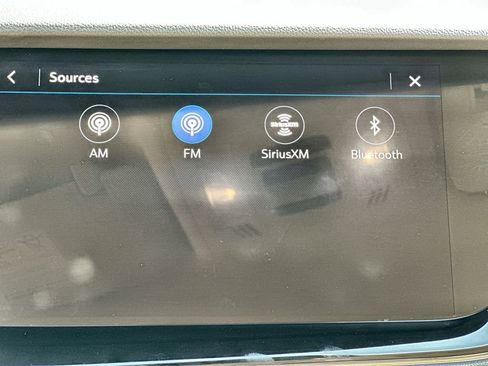 Certified 2021 Buick Envision Avenir w/ Technology Package II image 13