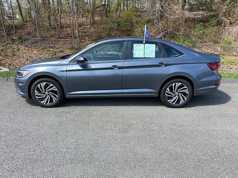 Used 2020 Volkswagen Jetta SEL FWD image 4
