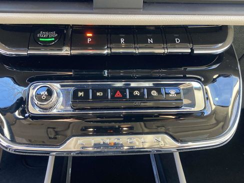 New 2026 Lincoln Corsair Premiere image 27