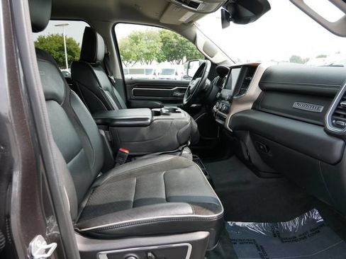 Used 2022 RAM 1500 Laramie AWD/4WD image 14