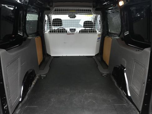Used 2022 Ford Transit Connect XL FWD image 11