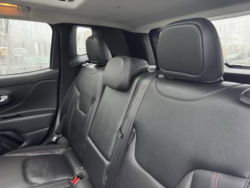 Used 2021 Jeep Renegade Trailhawk w/ Sun & Sound Group image 27