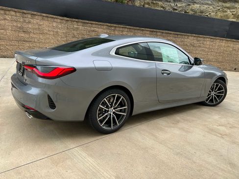 Used 2025 BMW 430i xDrive Coupe w/ Premium Package image 3