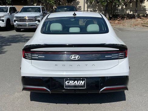 Used 2024 Hyundai Sonata SEL FWD image 7
