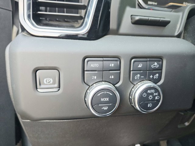 Used 2024 GMC Sierra 2500 Denali w/ Denali Reserve Package AWD/4WD image 35