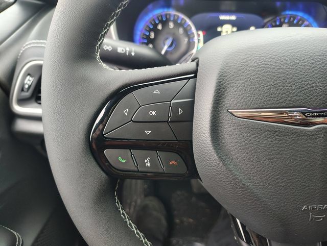 New 2026 Chrysler Pacifica Select w/ S Appearance Package FWD image 16