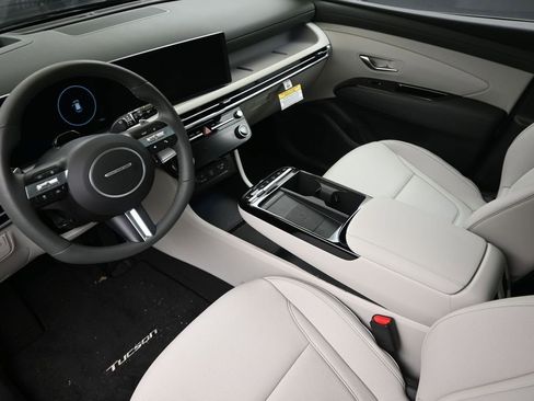 Certified 2025 Hyundai Tucson Limited AWD/4WD image 21