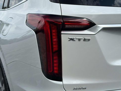 Used 2024 Cadillac XT6 Premium Luxury AWD/4WD image 16
