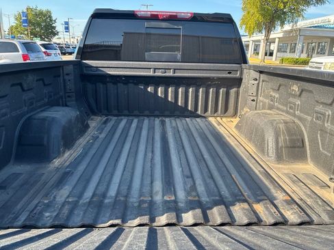 Used 2025 Chevrolet Silverado 1500 LTZ w/ Technology Package AWD/4WD image 9
