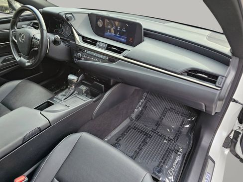 Used 2019 Lexus ES 300h 300h image 27