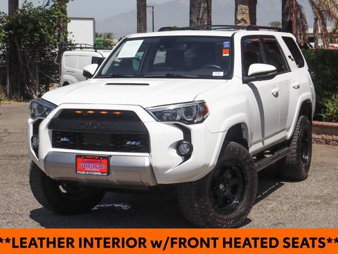Used 2020 Toyota 4Runner TRD Off-Road Premium w/ Moonroof Package AWD/4WD image 4