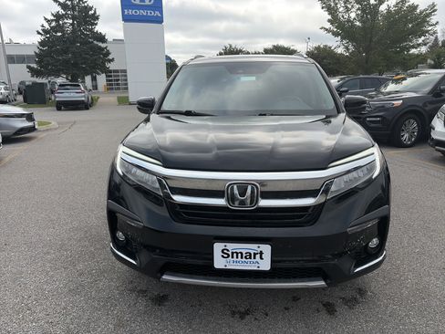 Used 2021 Honda Pilot Touring image 3