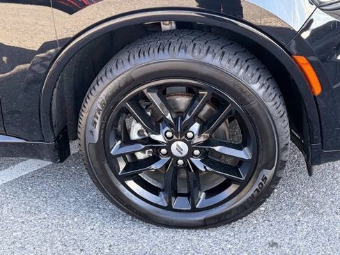Used 2024 Dodge Durango GT image 11