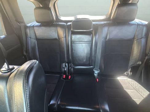 Used 2018 Jeep Grand Cherokee Altitude RWD image 19