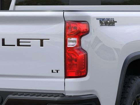 New 2026 Chevrolet Silverado 2500 LT image 11