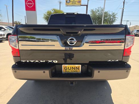 Used 2016 Nissan Titan Platinum Reserve AWD/4WD image 4