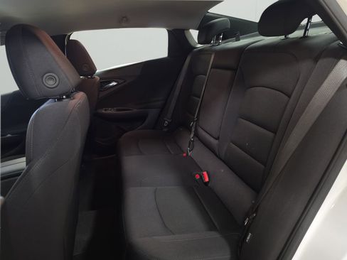 Used 2025 Chevrolet Malibu LT image 16