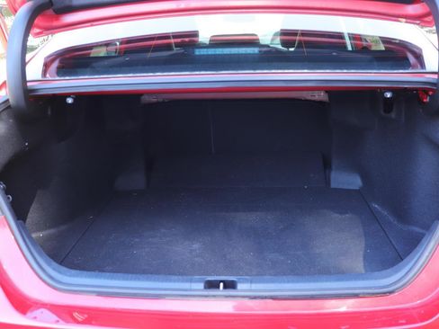 Used 2021 Toyota Camry SE image 14