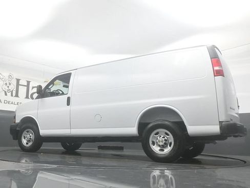 New 2026 Chevrolet Express 2500 w/ Driver Convenience Package RWD image 33