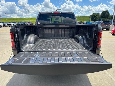 New 2026 RAM 1500 Express AWD/4WD image 30