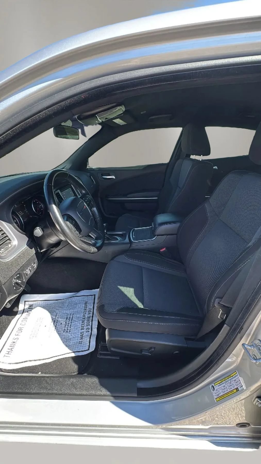Used 2020 Dodge Charger SXT RWD image 9