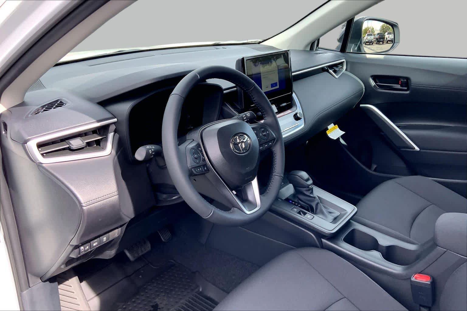 New 2026 Toyota Corolla Cross LE FWD image 8