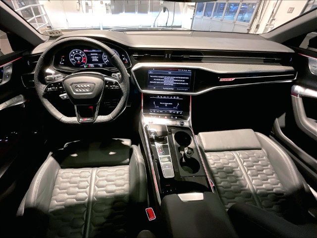 Used 2023 Audi RS 7 Sportback w/ Carbon Optic Package AWD/4WD image 12