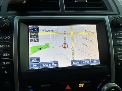 Used 2013 Toyota Camry XLE image 8