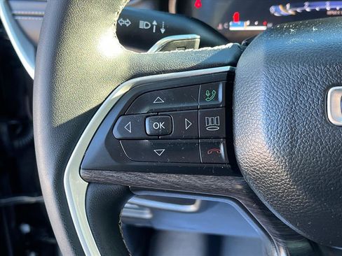 Used 2023 Jeep Grand Cherokee Limited w/ Trailer Tow Prep Group (B) image 16