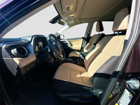 Used 2018 Toyota RAV4 XLE image 20