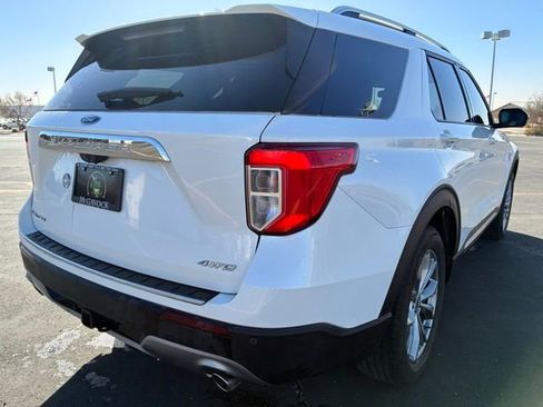 Used 2022 Ford Explorer Limited w/ Equipment Group 301A image 6