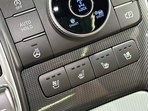 Used 2022 Hyundai Santa Fe Limited AWD/4WD image 22