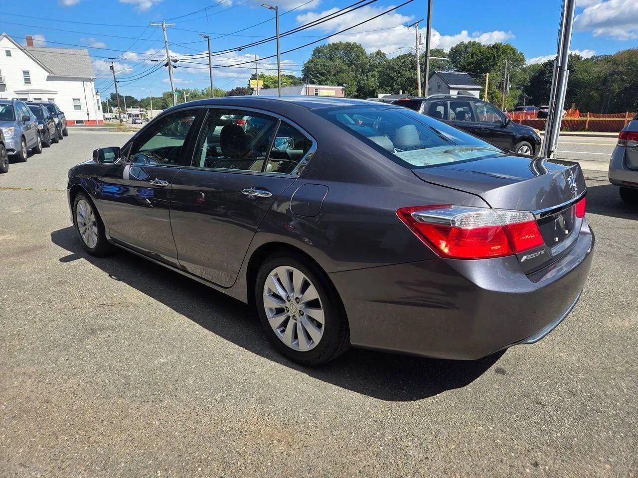 Used 2013 Honda Accord EX image 31