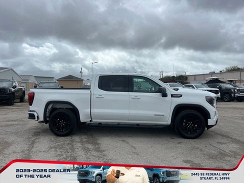 New 2026 GMC Sierra 1500 Elevation image 8