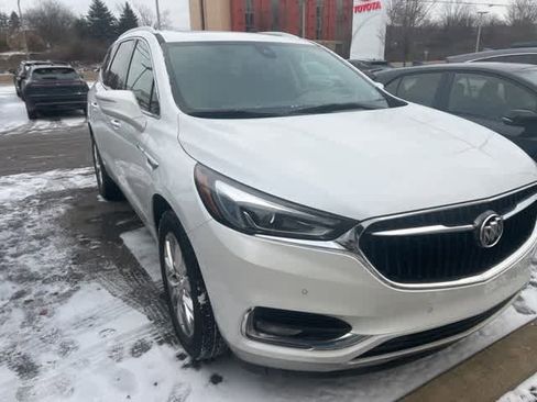 Used 2018 Buick Enclave Premium w/ Experience Buick Package image 2