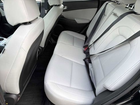 Certified 2023 Hyundai Kona Limited image 8