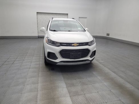 Used 2019 Chevrolet Trax LT w/ LT Convenience Package image 14