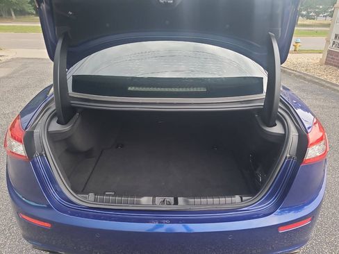 Used 2017 Maserati Ghibli S RWD image 29