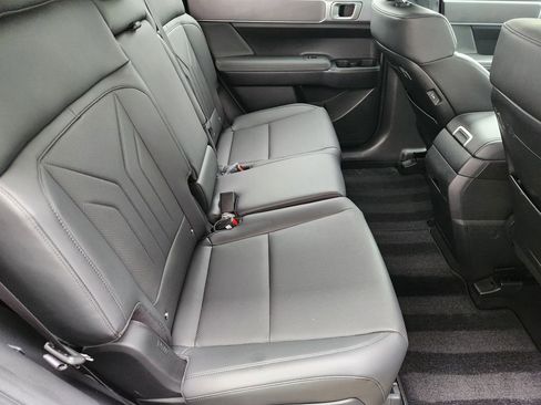 Used 2025 Hyundai Santa Fe SEL FWD image 31