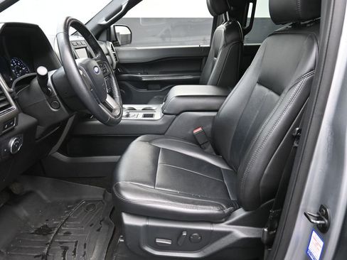 Used 2020 Ford Expedition XLT w/ Equipment Group 202A image 21