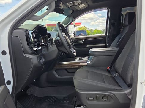 Certified 2025 Chevrolet Silverado 2500 LT w/ Trail Boss Package AWD/4WD image 3
