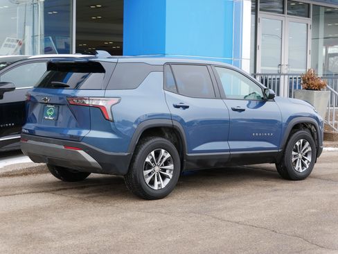 Certified 2025 Chevrolet Equinox LT image 3