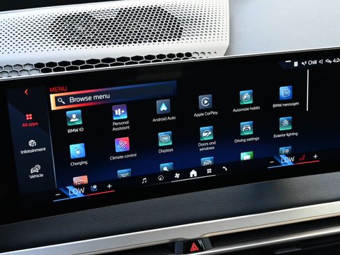 Certified 2025 BMW iX xDrive50 w/ Premium Package AWD/4WD image 20