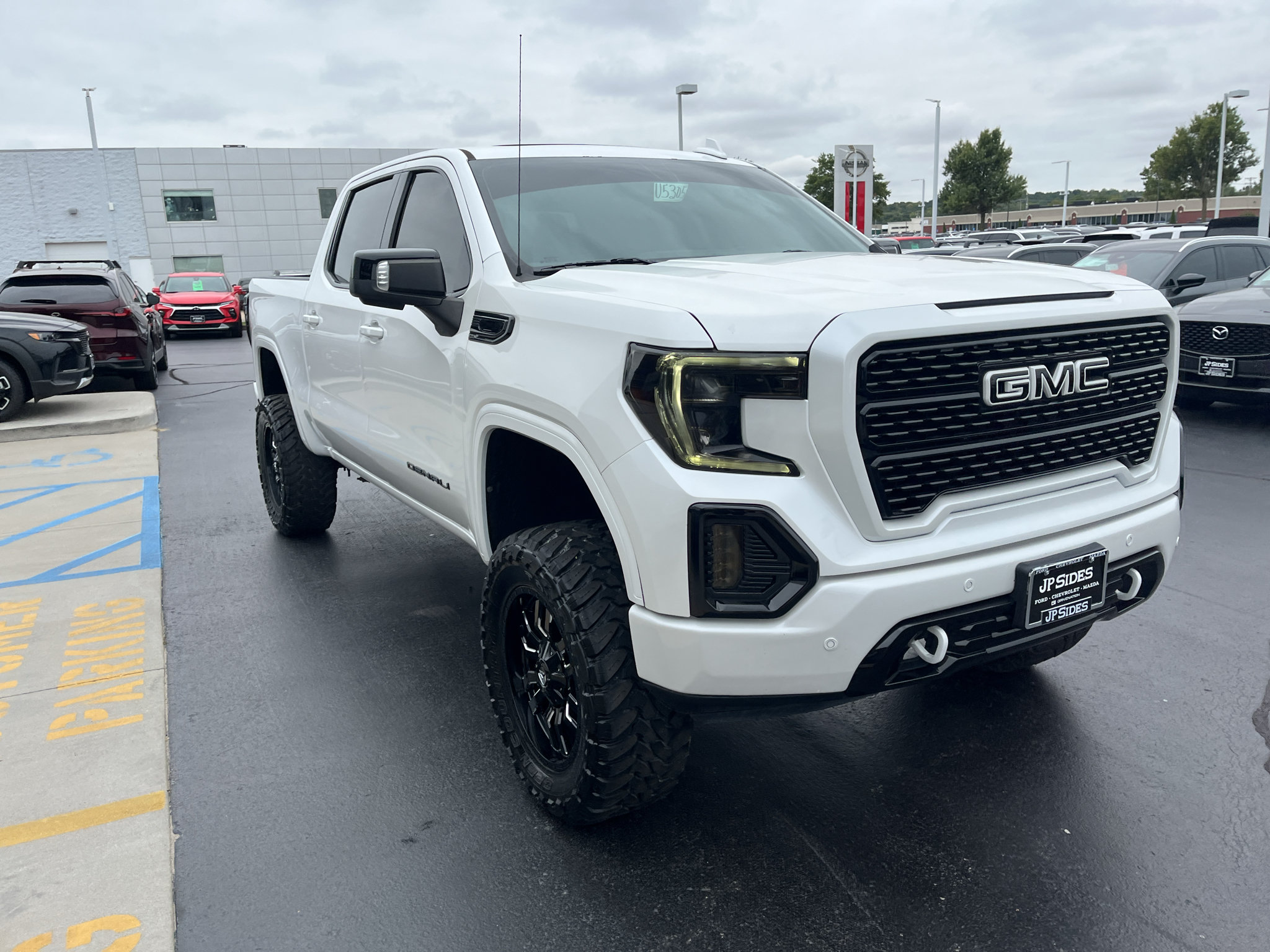 Used 2021 GMC Sierra 1500 Denali AWD/4WD image 6
