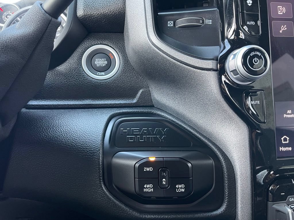 New 2027 RAM 3500 Tradesman AWD/4WD image 17