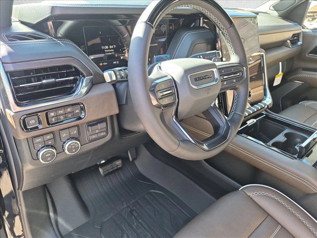New 2027 GMC Yukon XL Denali Ultimate w/ LPO, Floor Liner Package AWD/4WD image 3