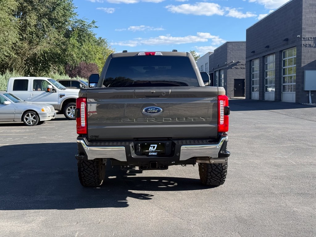 Used 2026 Ford F250 Lariat AWD/4WD image 11